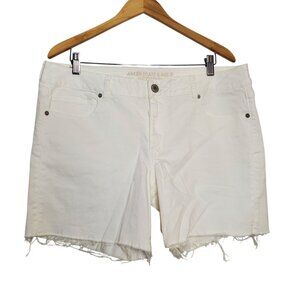 American Eagle Outfitters Womens White Denim Cutoff Shorts Size 18 Frayed Hem Ca